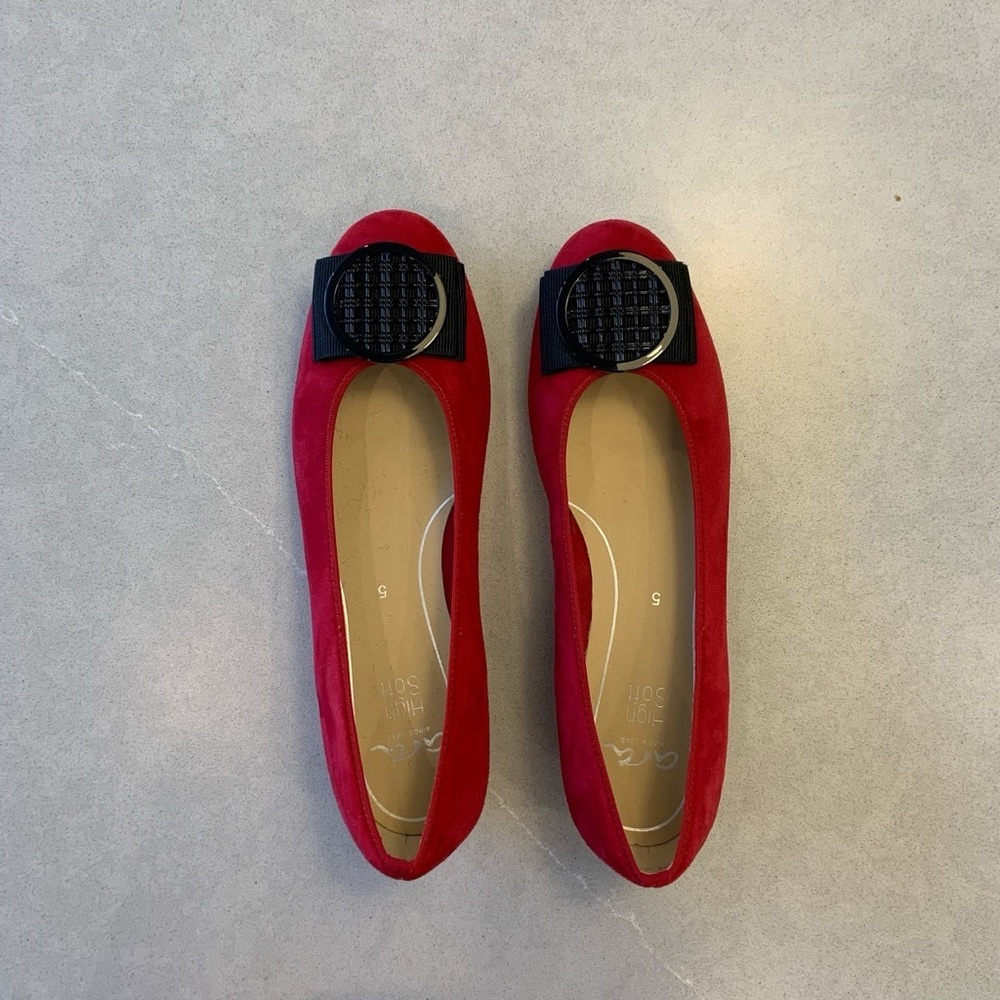 WOMENS ARA RED FLATS